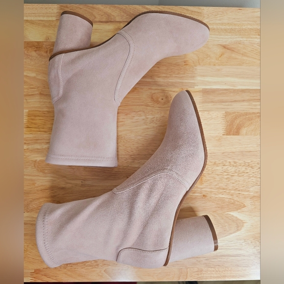 Stuart Weitzman 6.5 Suede Boots - Picture 1 of 5
